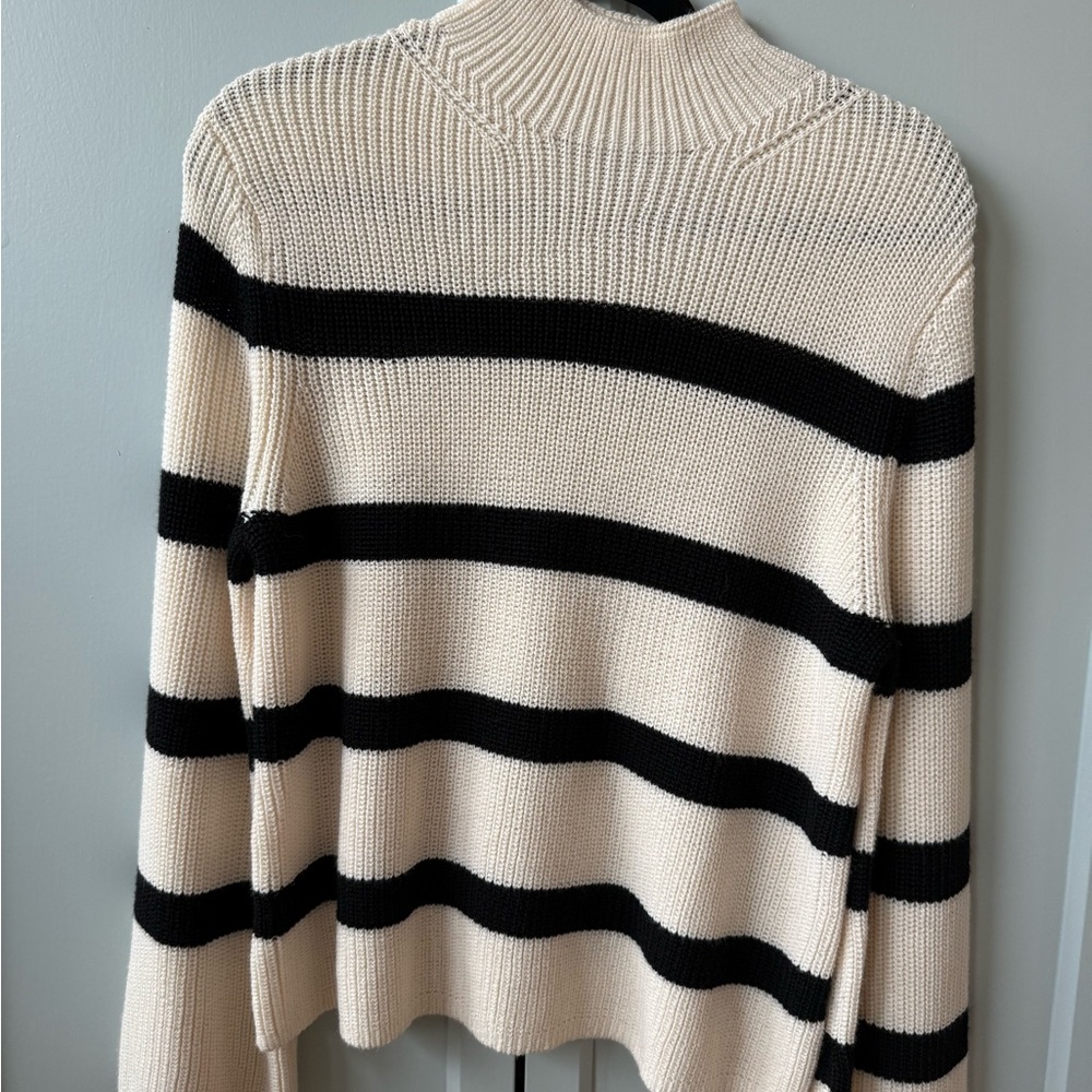 Striped black and white cropped sweater/jumper from Banana Republic